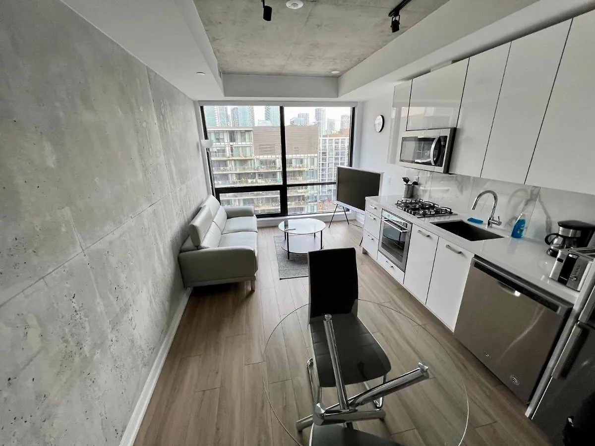 Perfectly Located Cozy Open-Concept Condo Toronto