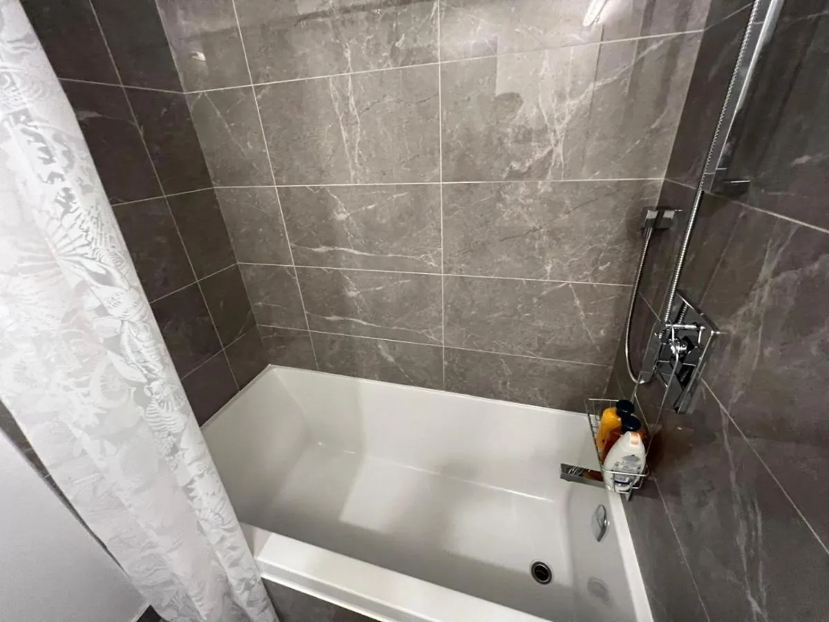 Apartment Perfectly Located Cozy Open-Concept Condo Toronto
